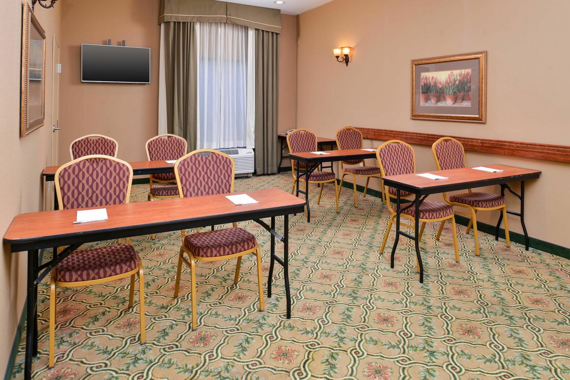 Hampton Inn Kansas City Northeast Esterno foto