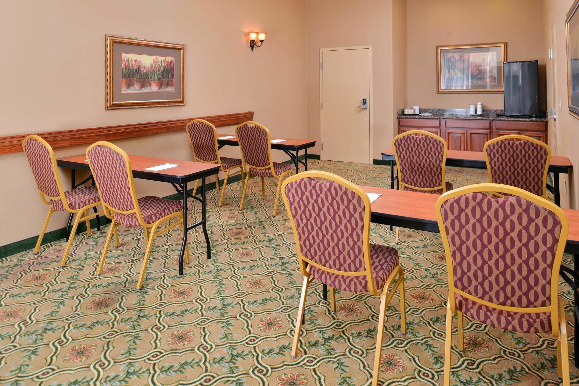 Hampton Inn Kansas City Northeast Esterno foto